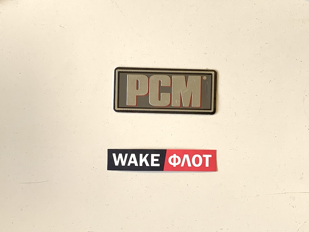 Наклейка крышки двигателя PCM 6.0L