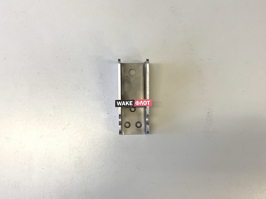 Крепление степ-платформы к корпусу