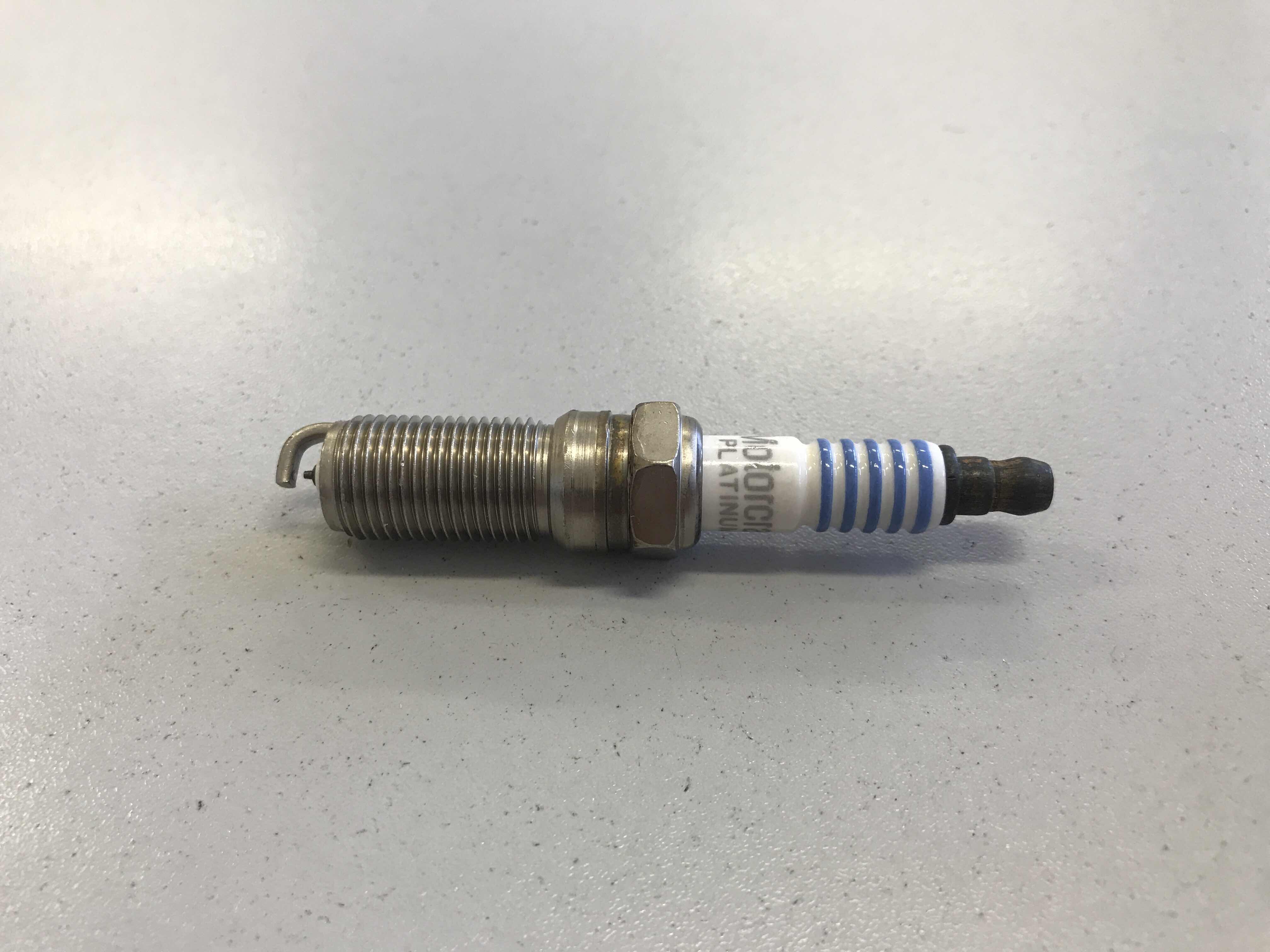 SP-526X Свеча зажигания, 6.2L FORD