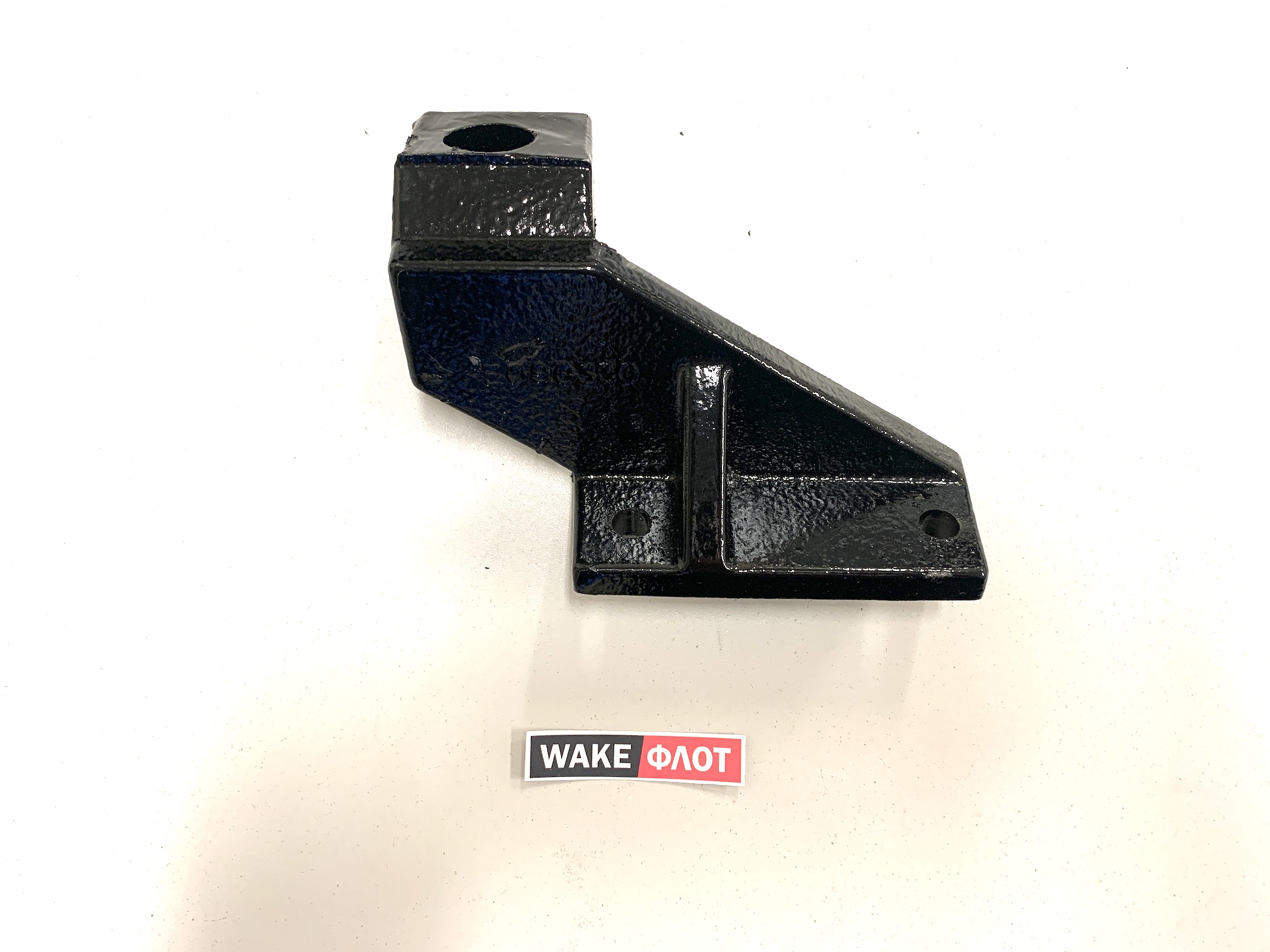 Крепление трансмиссии, 5.7L, PCM, левый борт PCM R090350