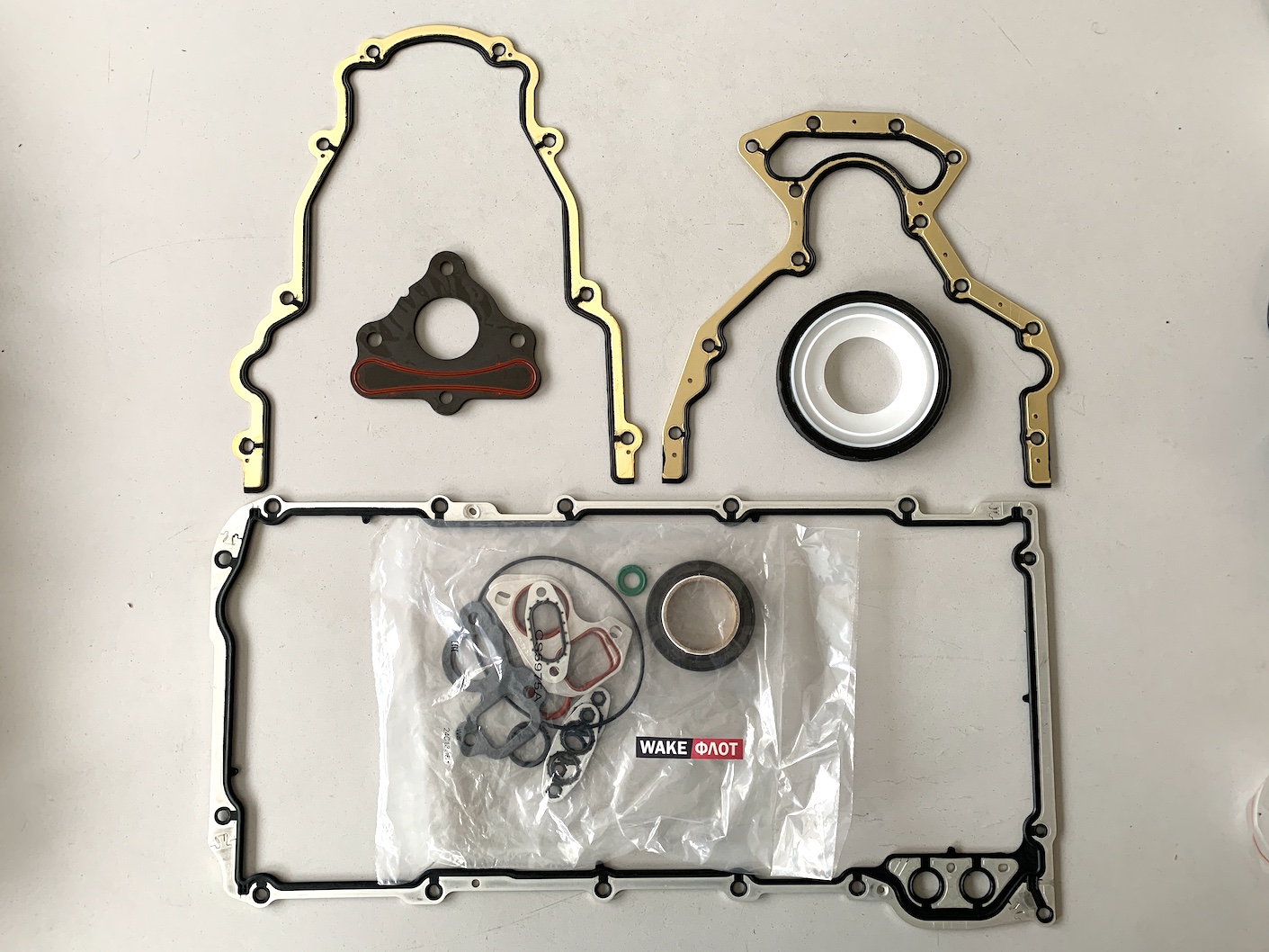 Ремкомплект двигателя GM 6.0L - 6.2L LS3 нижний MAHLE