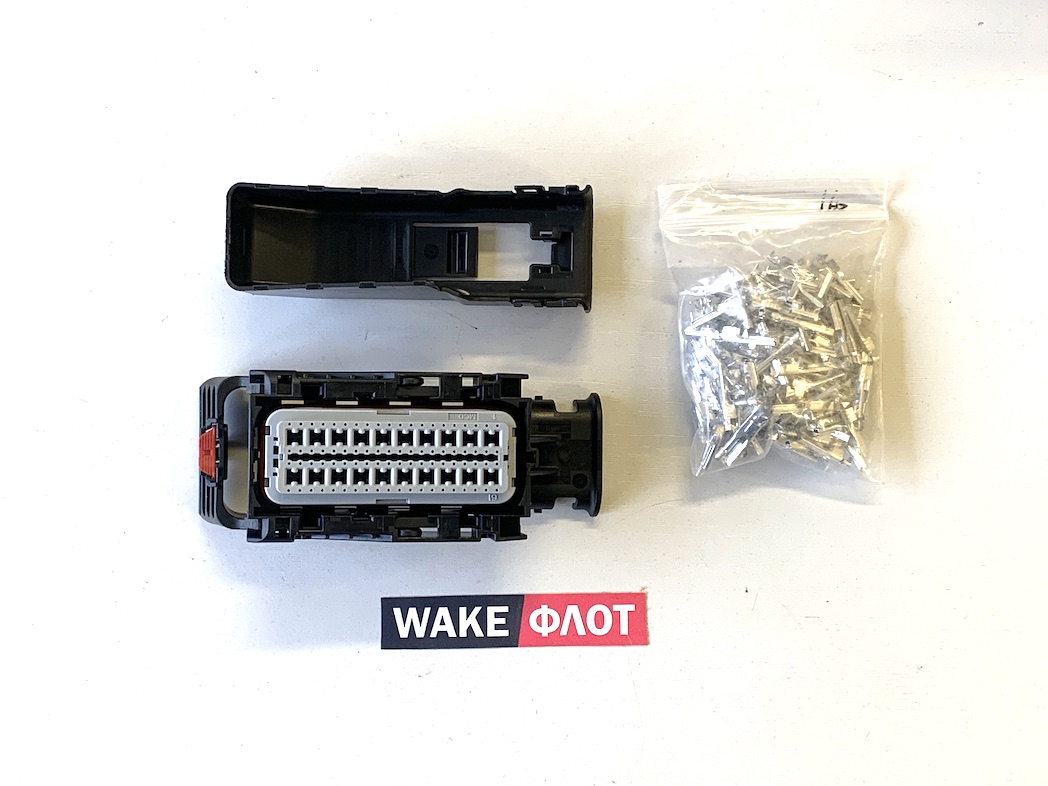 Разъем для модуля управления двигателем MEFI