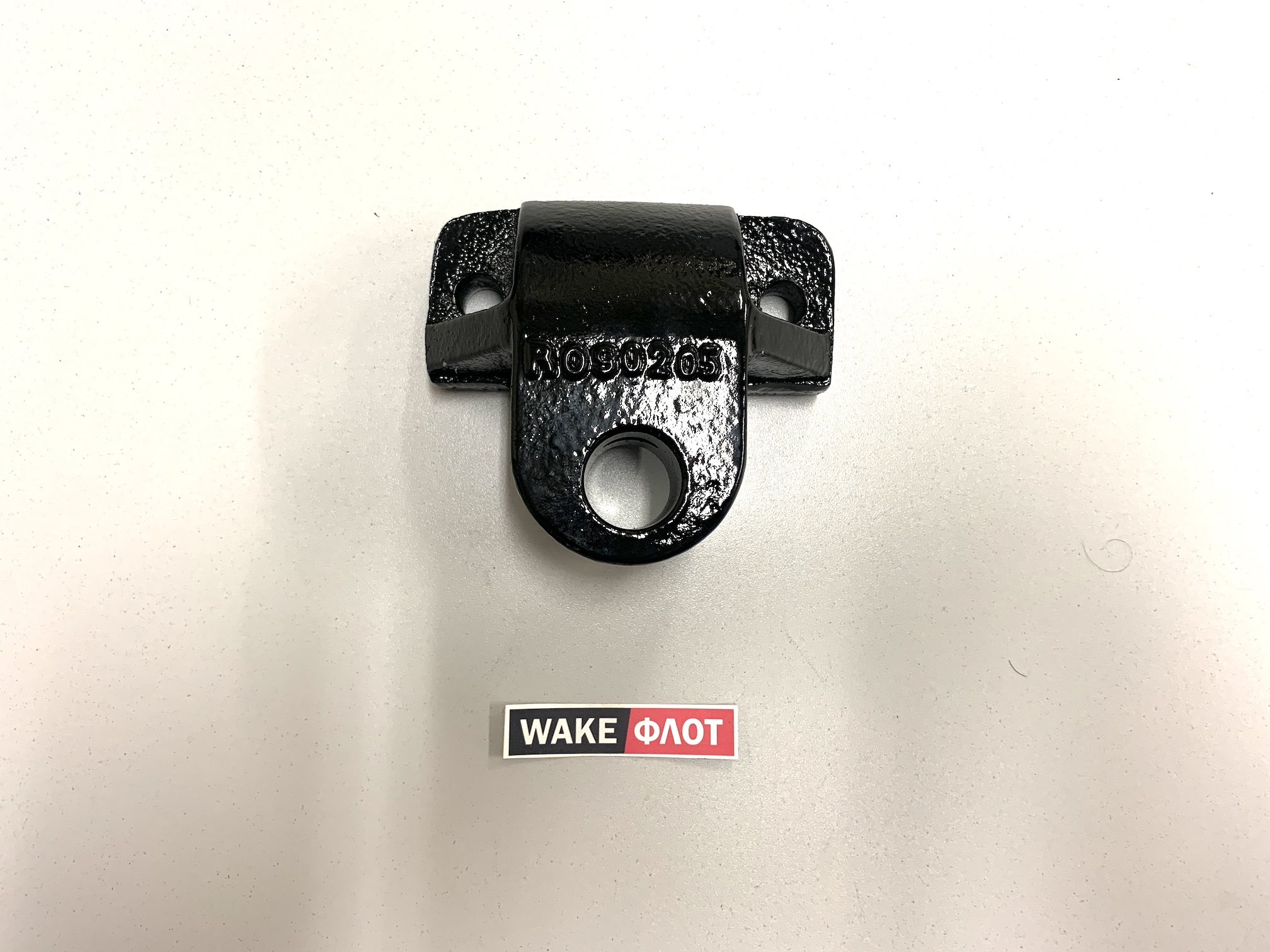 Крепление трансмиссии, 6.0L, PCM R090205