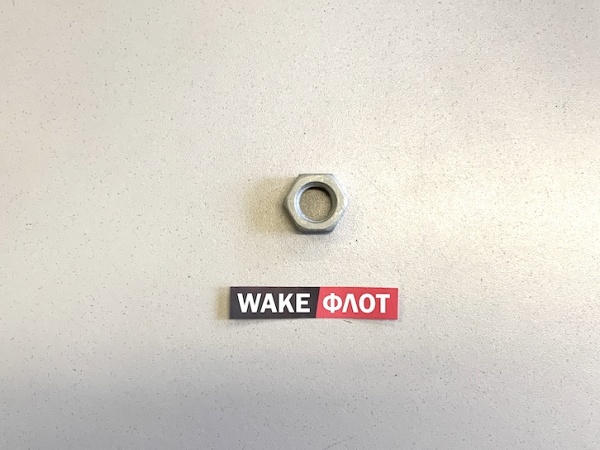 Гайка крепления трансмиссии